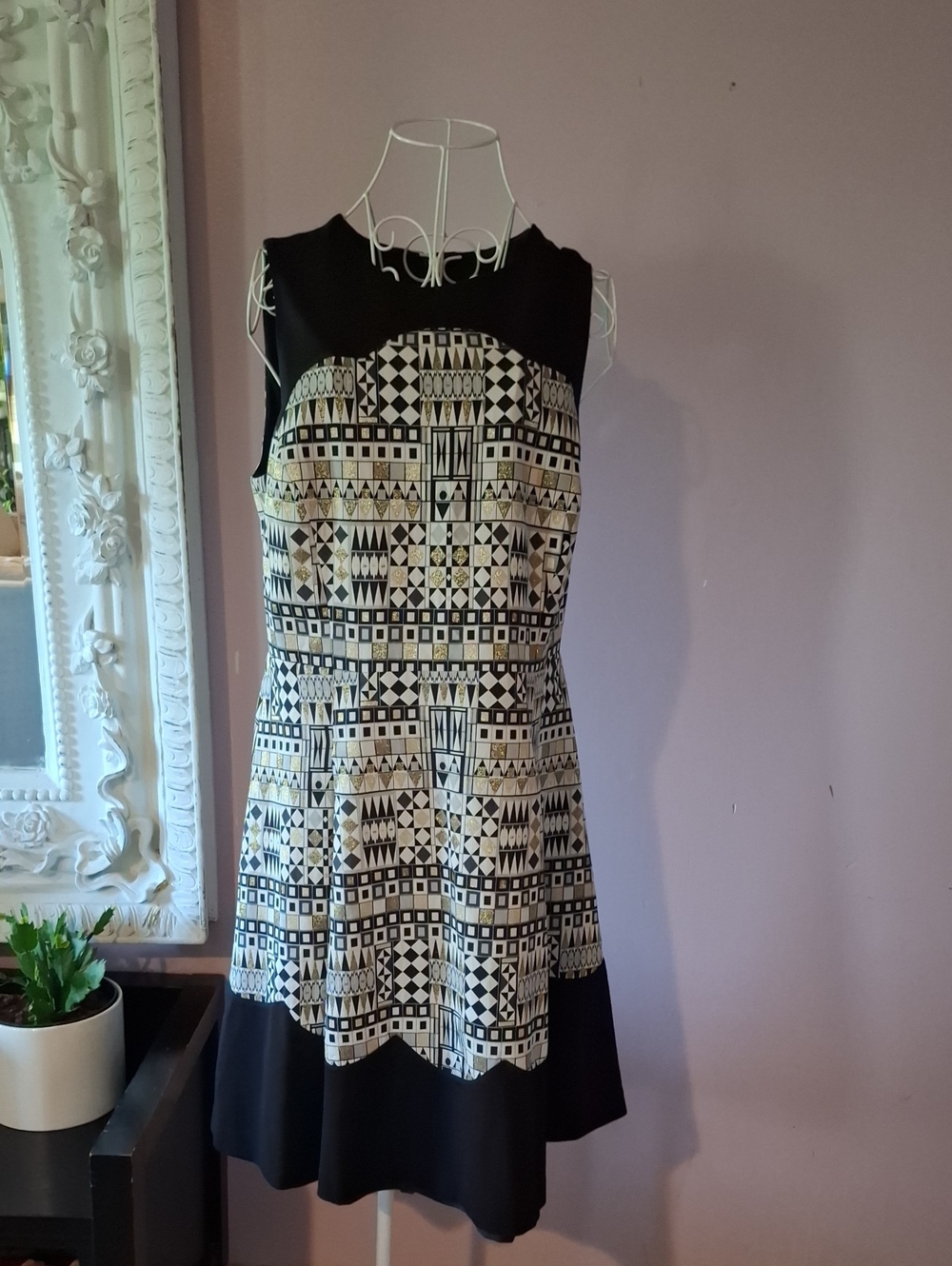 J. McLaughlin Geometric Jacquard Fit & Flare Dress - Size 14 - Excellent